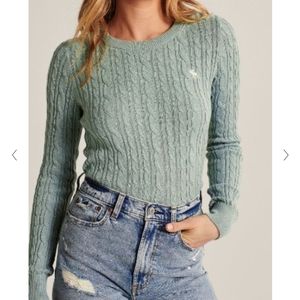 Abercrombie & Fit Icon Cable Knit Crewneck Sweater